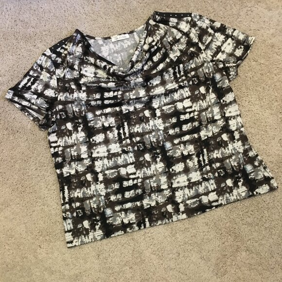 Vintage Tradition Canadian Modern Ink Blot Studded Shoulder Drape Neck Tee - Picture 11 of 16